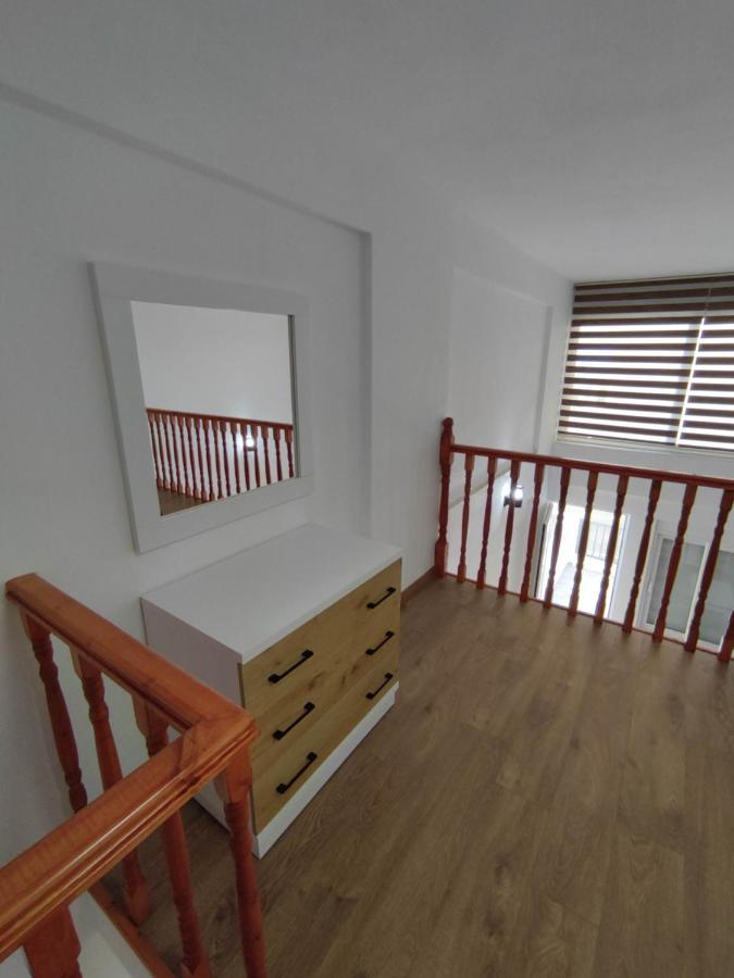 Rose Apartment Saranda Dış mekan fotoğraf